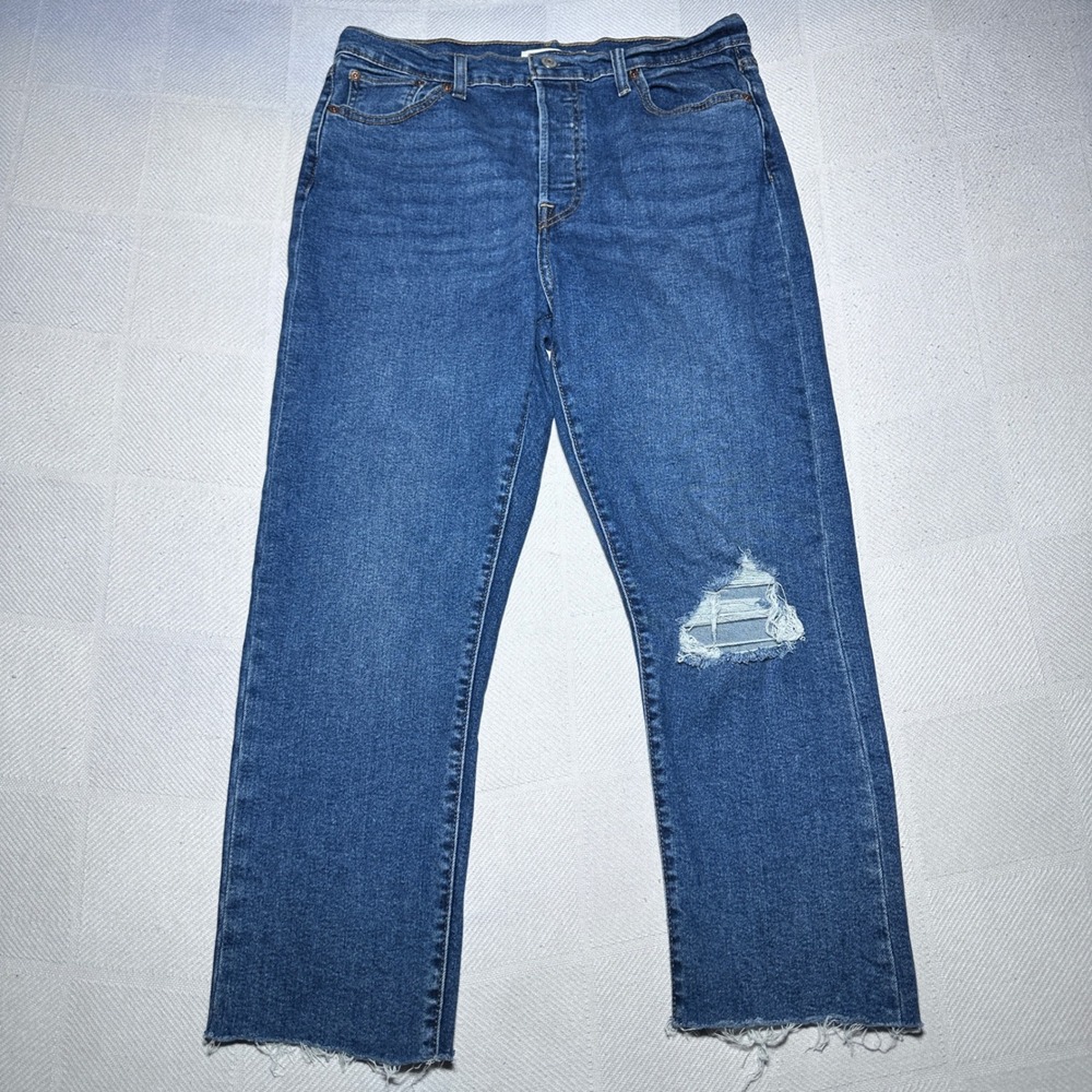 Levis Wedgie Straight Jeans Womens 32 High Rise Distressed Raw Hem Button Fly